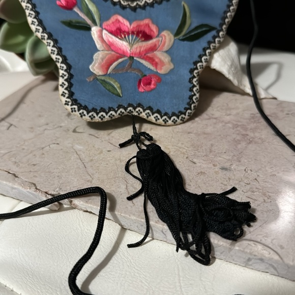 Free With $25 Purchase-Butterfly Purse-Mini Slip Top Open-Cloth-GUC - Picture 6 of 14